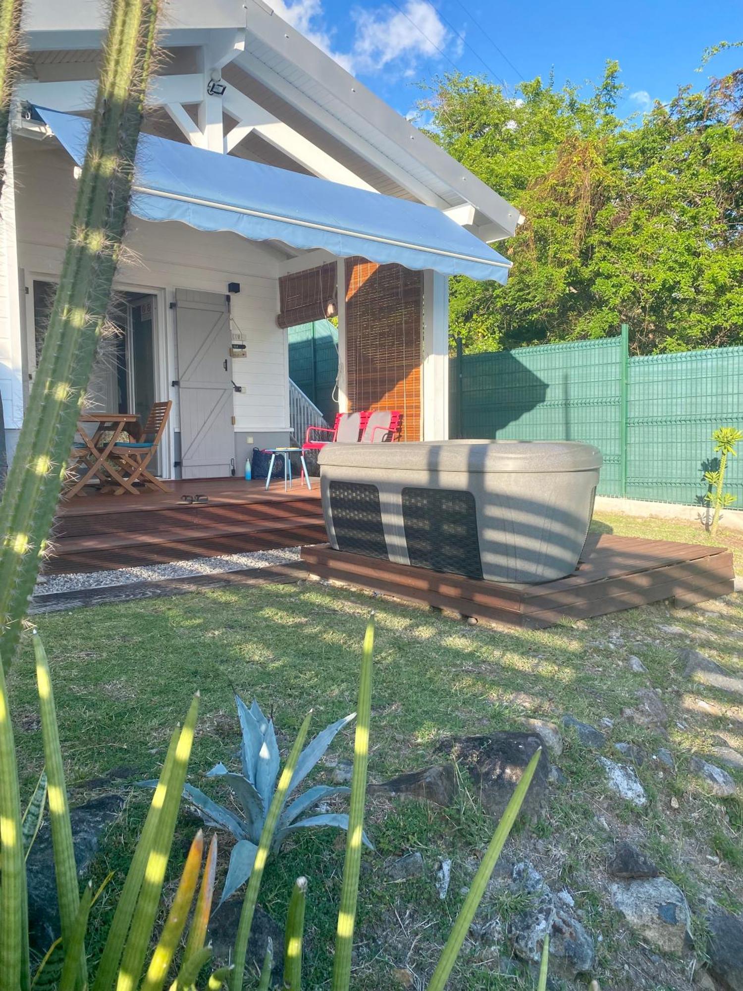 Bungalow Palbea Superieur Avec Spa Et Vue Mer Schoelcher Exteriér fotografie
